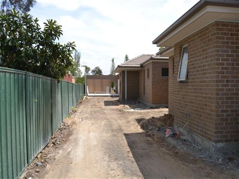 1,2,3/109 Schotters Road, Mernda VIC 3754