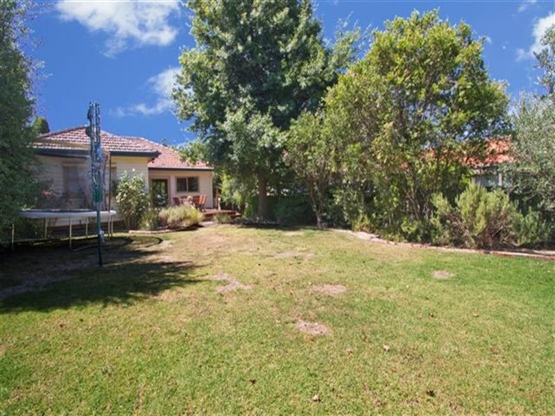 219 Rosanna Road, Rosanna VIC 3084