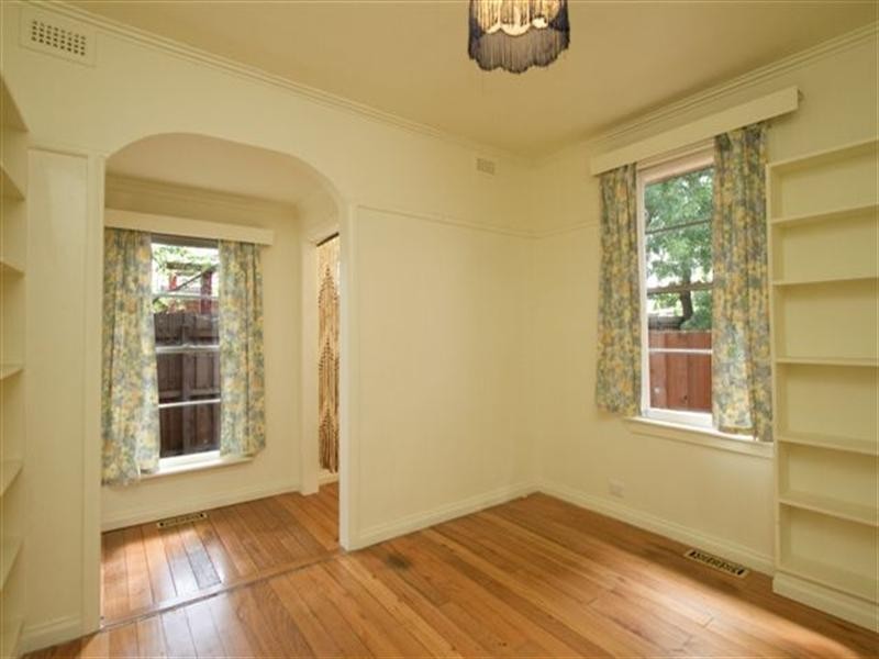 232 Oriel Road, Heidelberg West VIC 3081