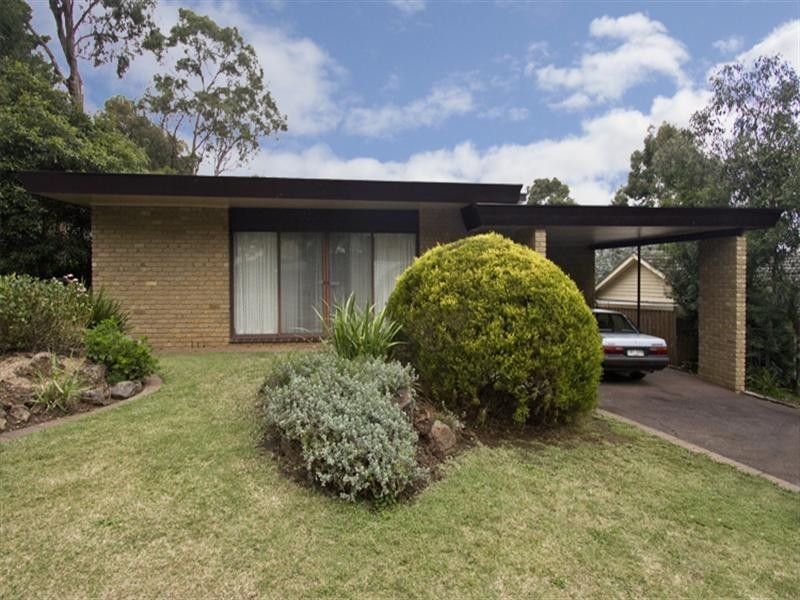 66 Wycliffe Crescent, Eltham VIC 3095