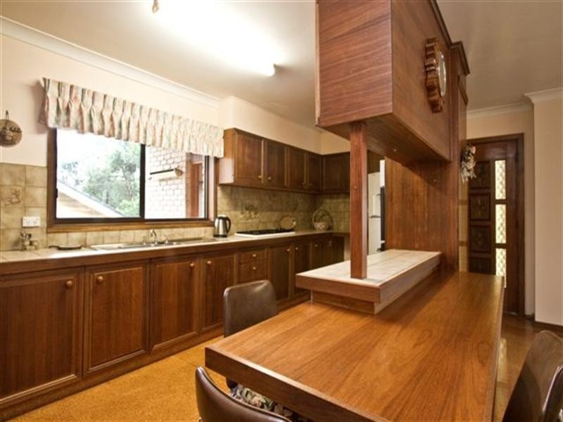 66 Wycliffe Crescent, Eltham VIC 3095