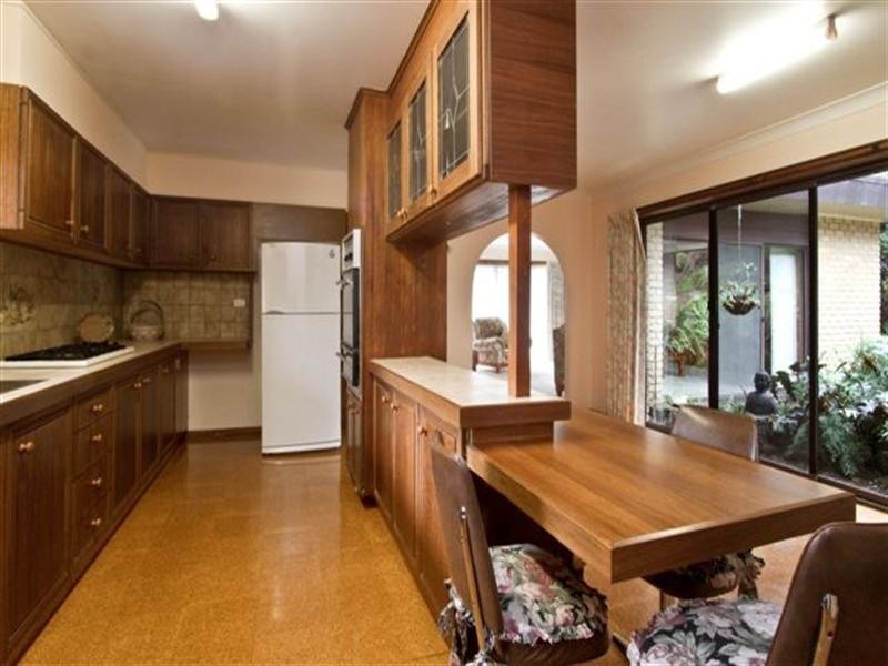 66 Wycliffe Crescent, Eltham VIC 3095