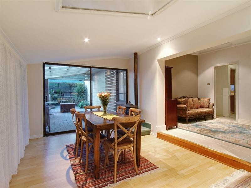 100 Lloyd Street, Heidelberg Heights VIC 3081