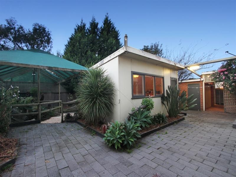 100 Lloyd Street, Heidelberg Heights VIC 3081