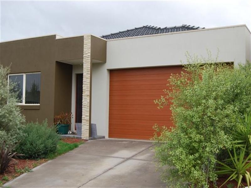 66 Baigent Avenue, Doreen VIC 3754