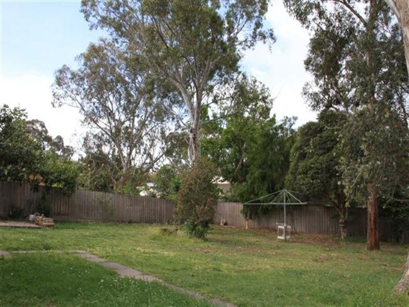 26 Dwyer Street, Macleod VIC 3085