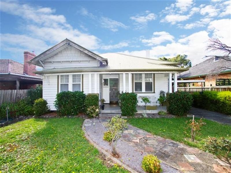 56 Waiora Road, Rosanna VIC 3084