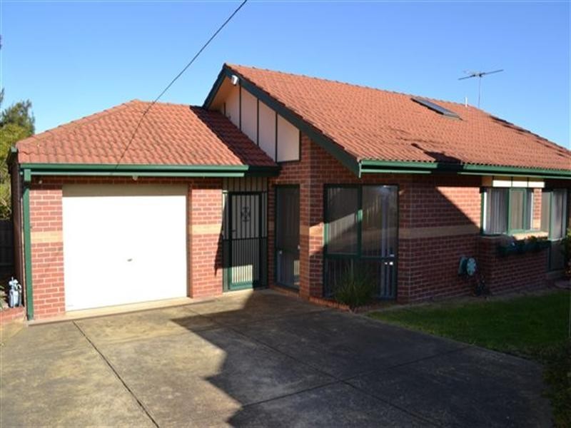 2/15 Forster Street, Heidelberg Heights VIC 3081