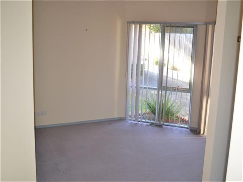 2/15 Forster Street, Heidelberg Heights VIC 3081