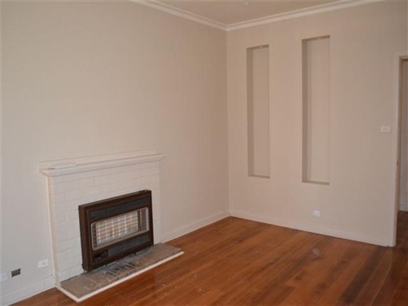 32 Collins Street, Heidelberg Heights VIC 3081