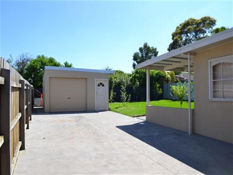 32 Collins Street, Heidelberg Heights VIC 3081