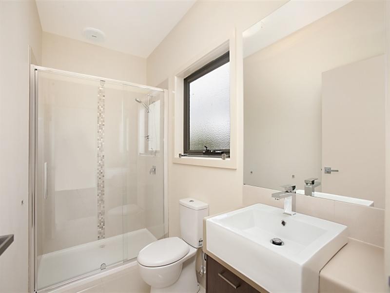 1/17 Brunei Crescent, Heidelberg West VIC 3081