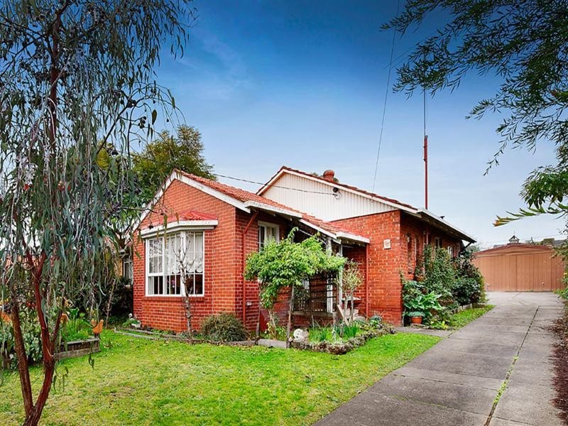 14 McEwan Road, Heidelberg Heights VIC 3081