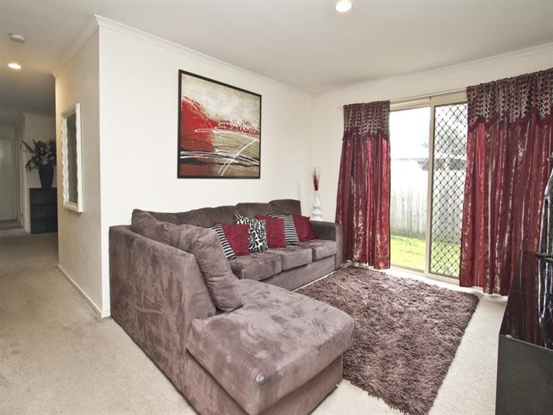 2/8 Exeter Court, Heidelberg West VIC 3081