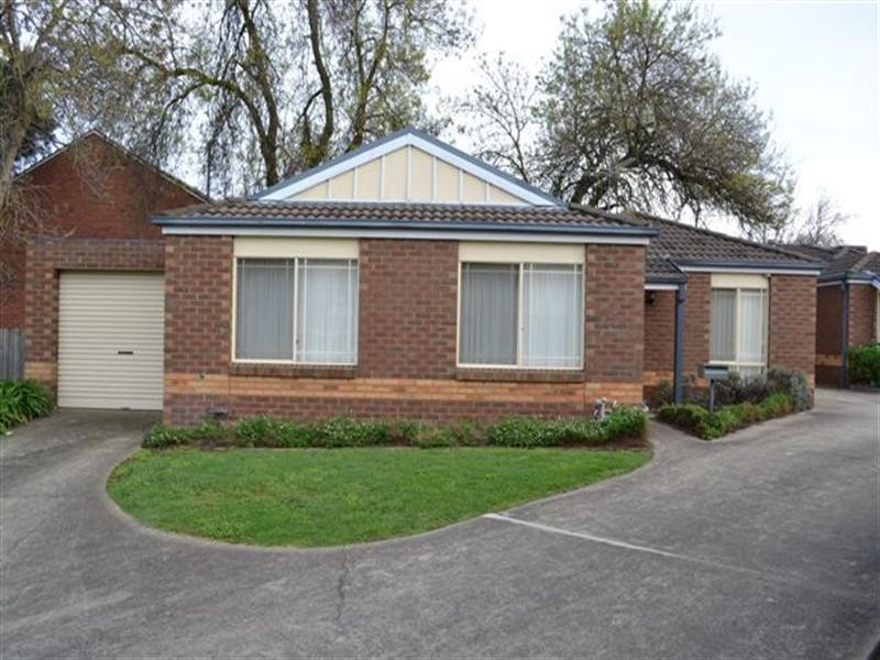 5 Killerton Crescent, Heidelberg West VIC 3081