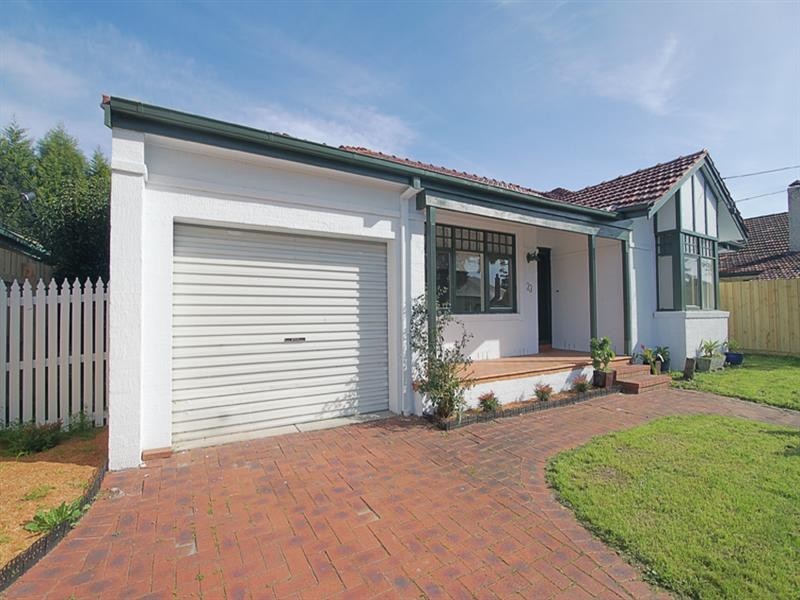 33 Oriel Road, Ivanhoe VIC 3079