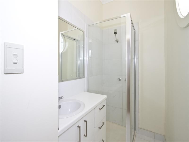 33 Oriel Road, Ivanhoe VIC 3079