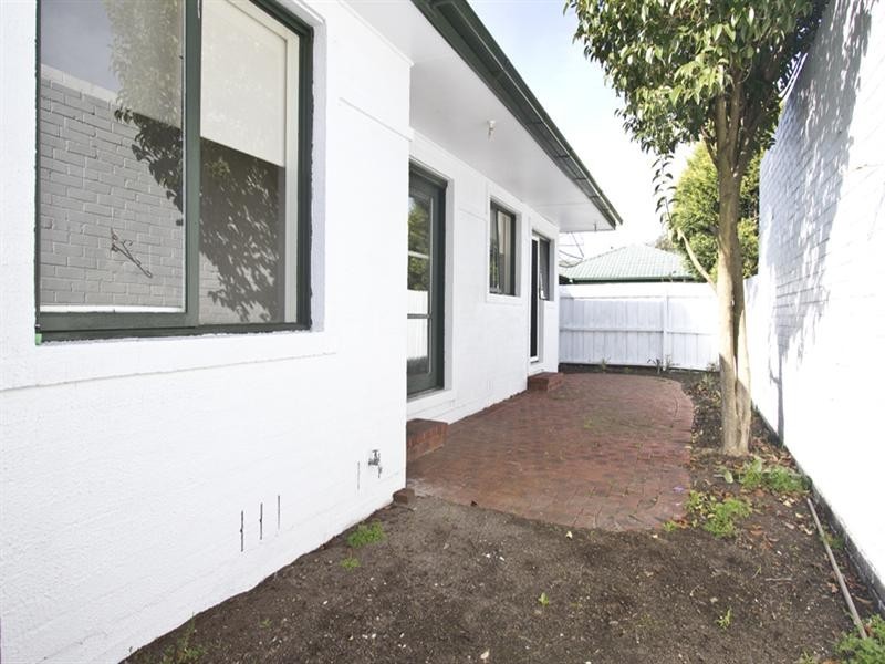 33 Oriel Road, Ivanhoe VIC 3079