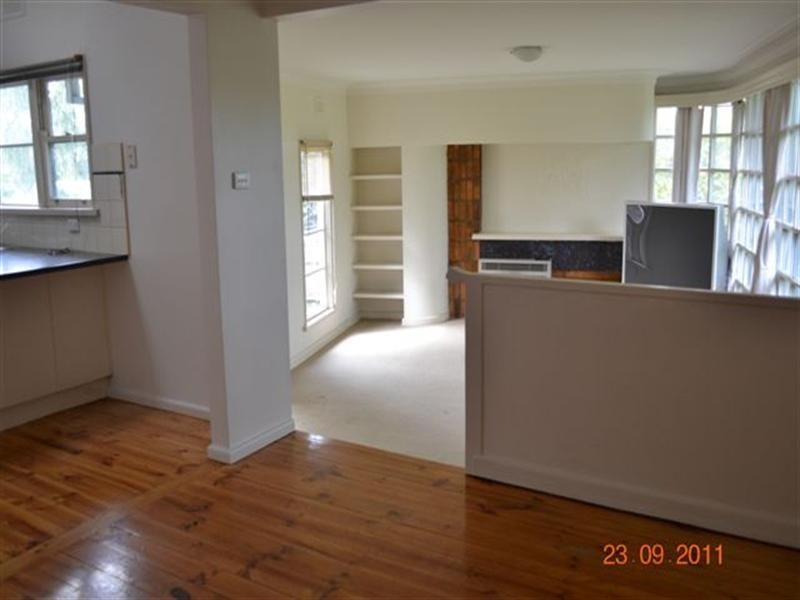 2 Ruthven Street, Macleod VIC 3085