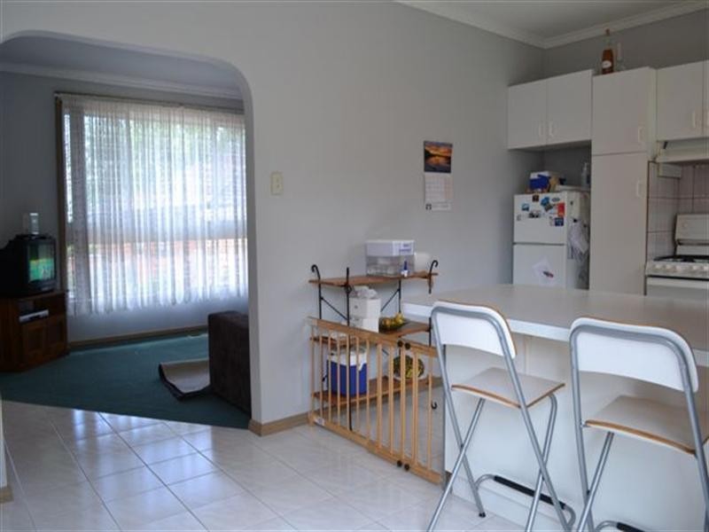 2/64 St Hellier Street, Heidelberg Heights VIC 3081