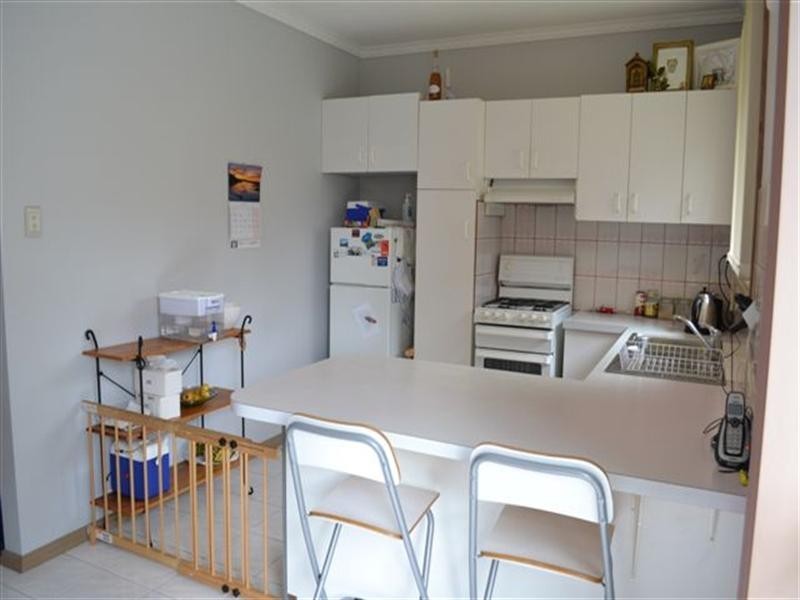 2/64 St Hellier Street, Heidelberg Heights VIC 3081