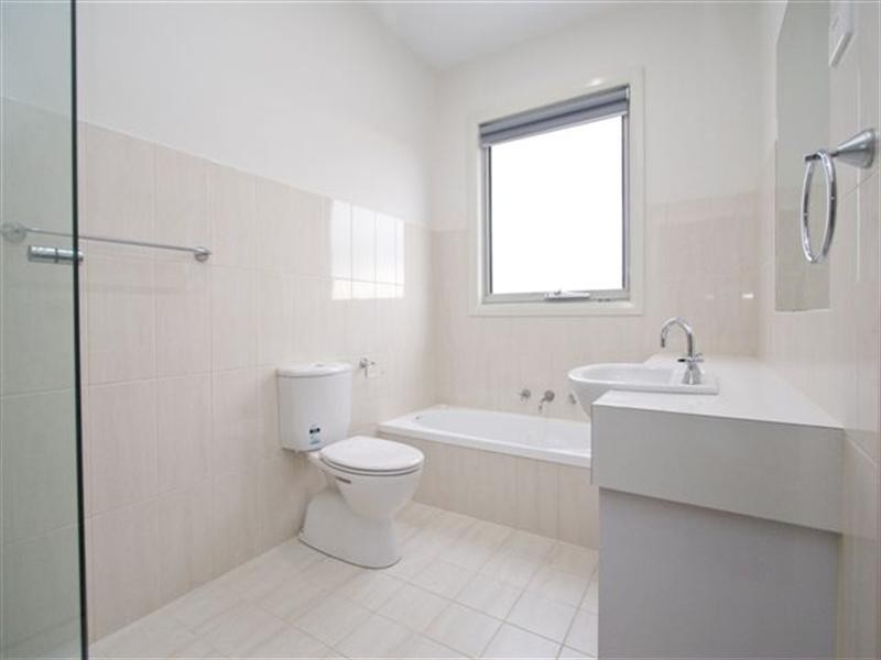 4/8 Station Road, Rosanna VIC 3084