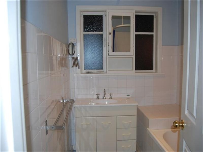 57 McEwan Road, Heidelberg Heights VIC 3081