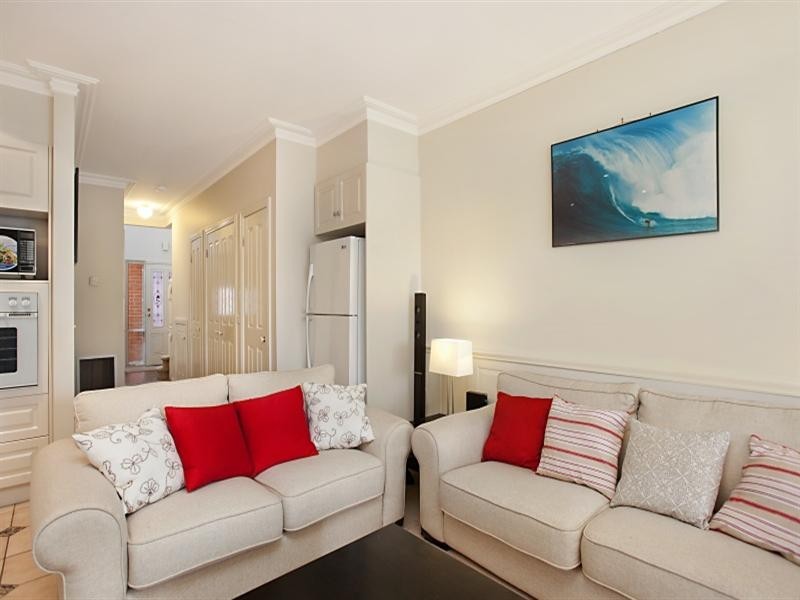 11/12-16 Jika Street, Heidelberg VIC 3084