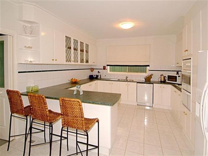 25 Castlereagh Place, Watsonia VIC 3087