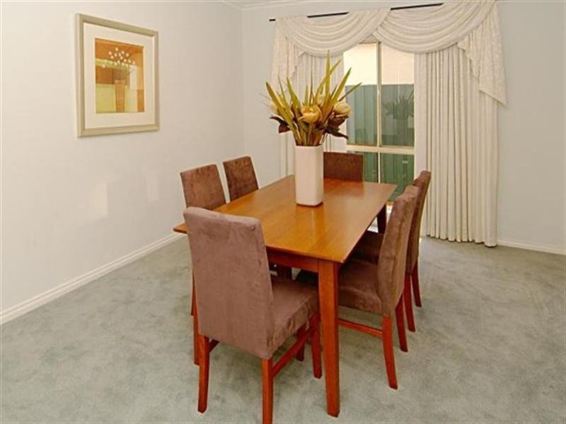 25 Castlereagh Place, Watsonia VIC 3087