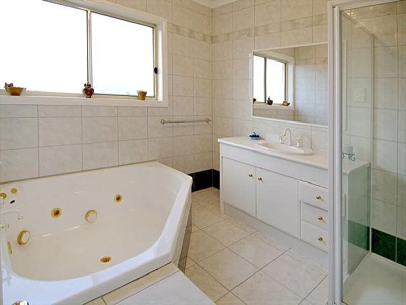 25 Castlereagh Place, Watsonia VIC 3087