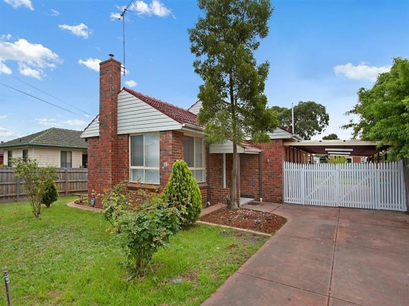 16 Tobruk Avenue, Heidelberg West VIC 3081