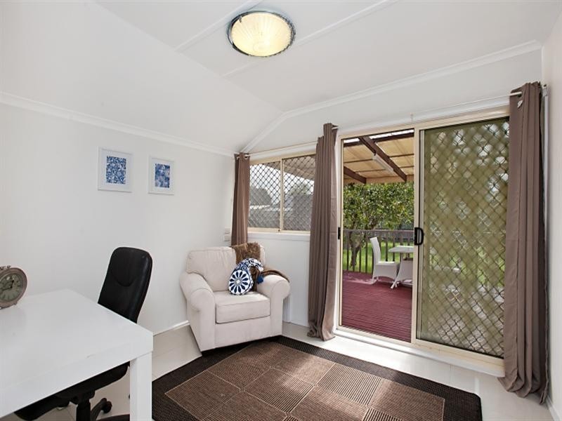 16 Tobruk Avenue, Heidelberg West VIC 3081