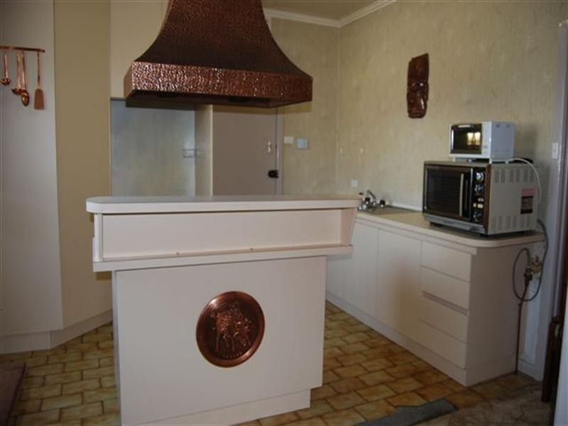 207 Oriel Road, Heidelberg West VIC 3081