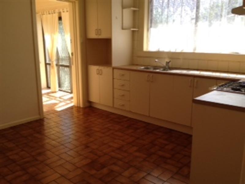 1/10 Eden Street, Heidelberg Heights VIC 3081