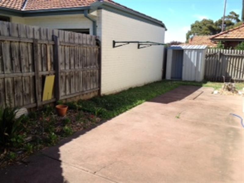 1/10 Eden Street, Heidelberg Heights VIC 3081