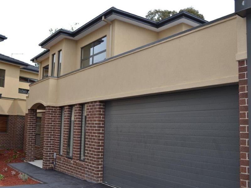 2/17 Brunei Crescent, Heidelberg West VIC 3081