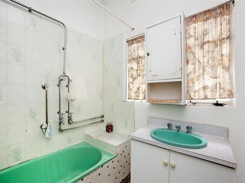 10 Bardia Street, Heidelberg West VIC 3081