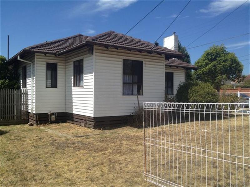 2 Swanston Street, Heidelberg Heights VIC 3081