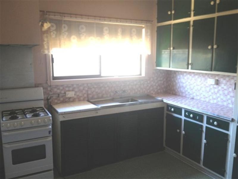 2 Swanston Street, Heidelberg Heights VIC 3081