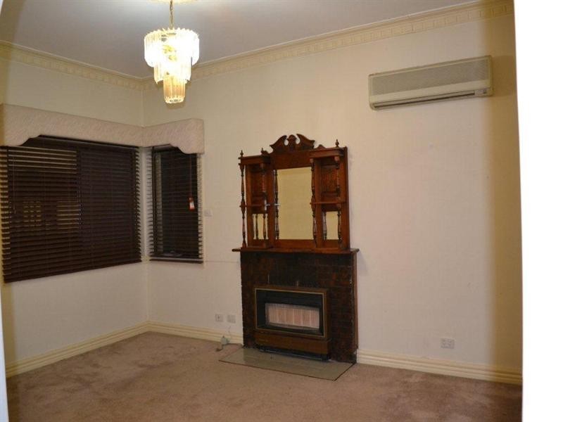 11 Adams Street, Preston VIC 3072