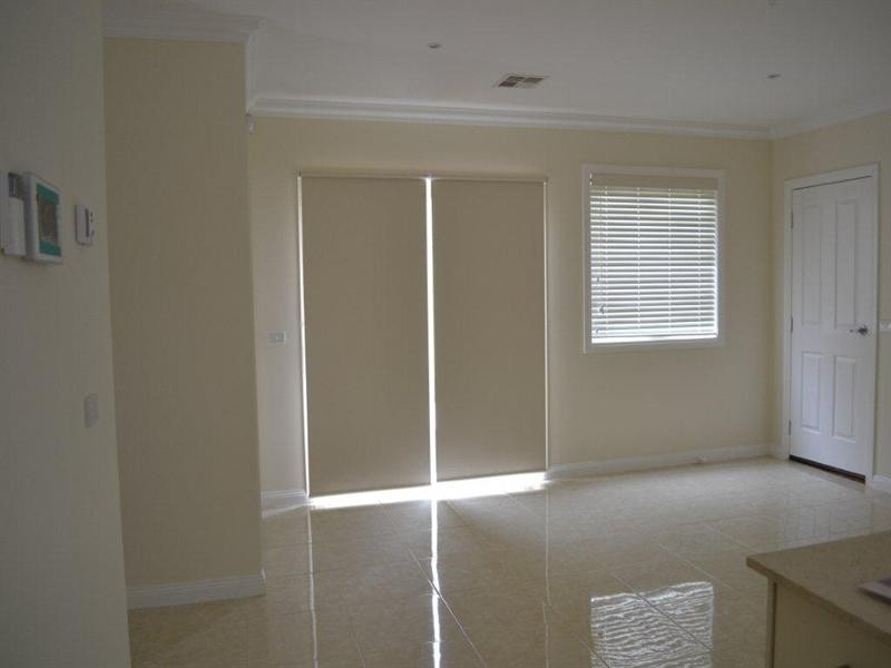 1/52 Boldrewood Parade, Reservoir VIC 3073