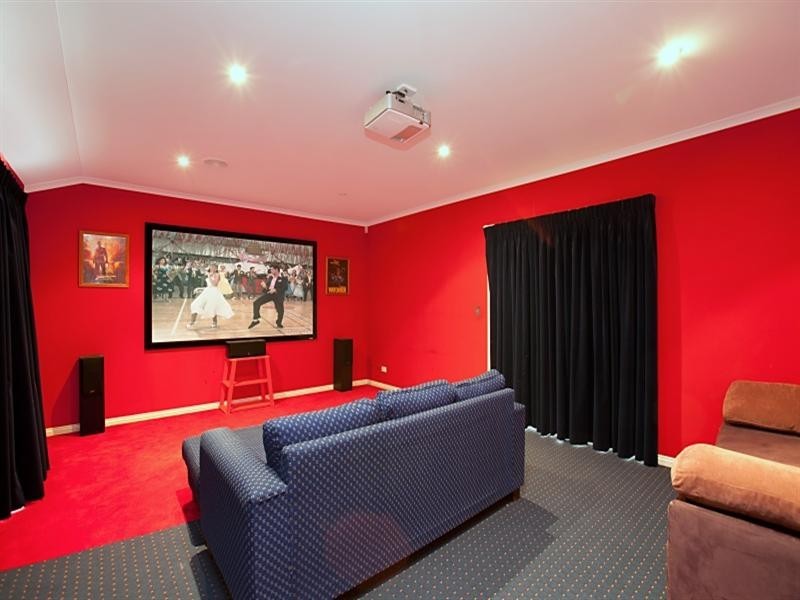 36 Killarney Ridge, Greensborough VIC 3088