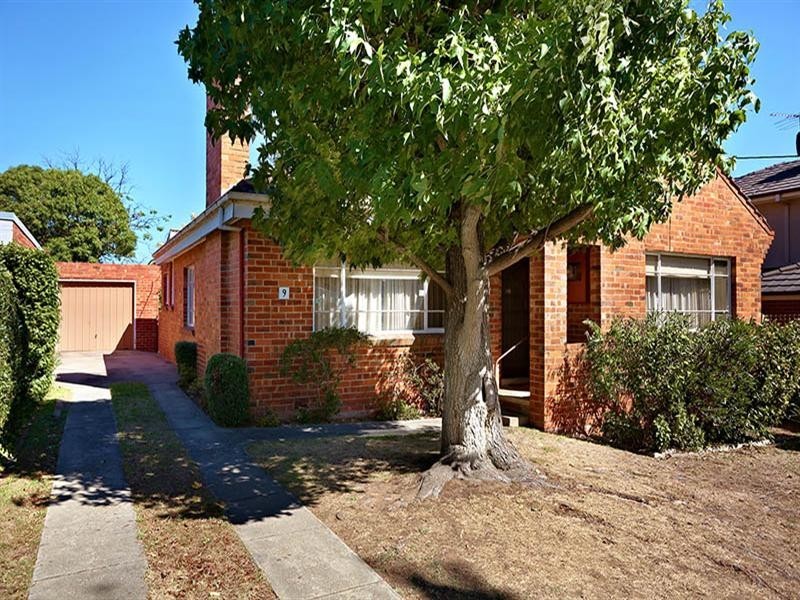 9 Station Road, Rosanna VIC 3084