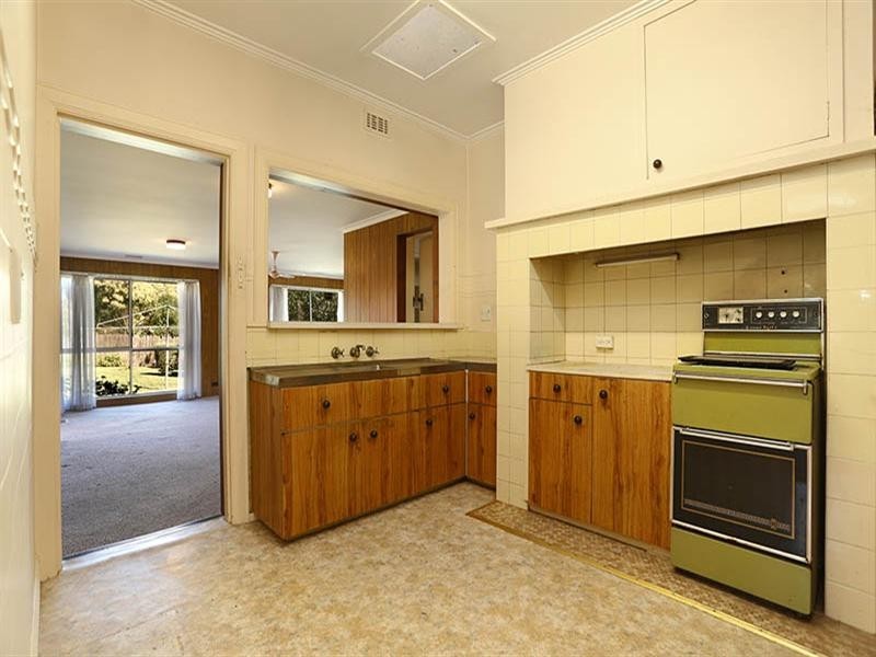 9 Station Road, Rosanna VIC 3084