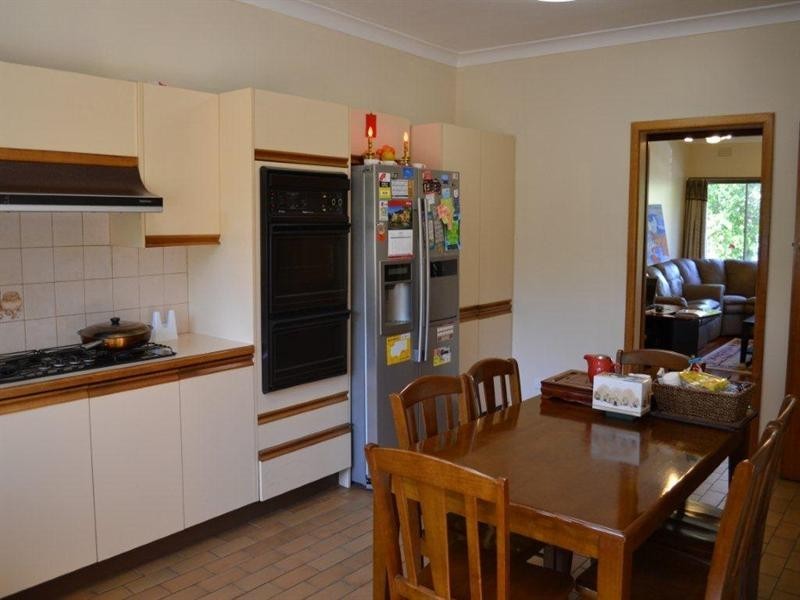 46 Douglas Street, Rosanna VIC 3084