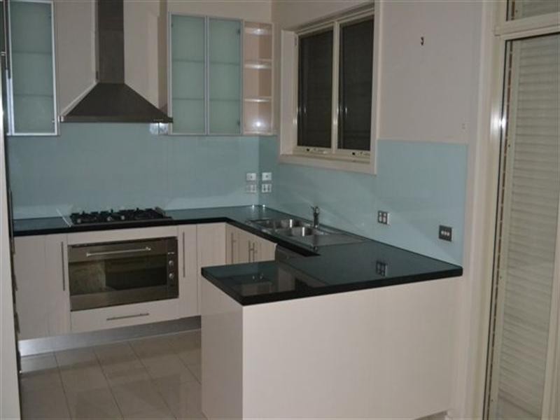 2/30 Setani Crescent, Heidelberg West VIC 3081