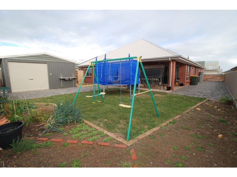 15 Lurline Boulevard, Sellicks Beach SA 5174