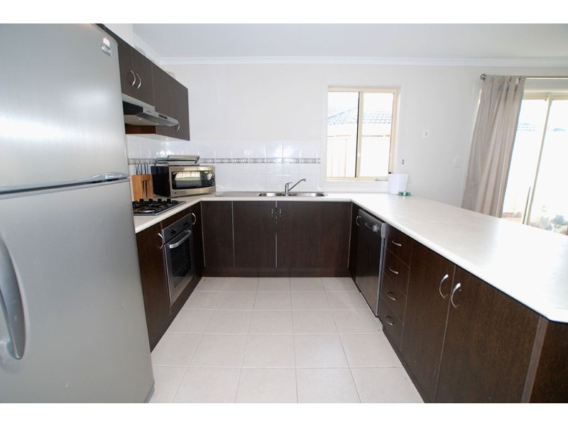 18 Blue Bay Avenue, Aldinga Beach SA 5173