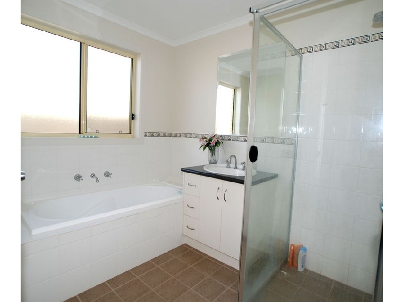 18 Blue Bay Avenue, Aldinga Beach SA 5173